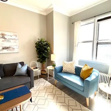 Spacious Historic Apartments In Lakeview Chicago - Walk To Wrigley, Nightlife, Shops, Hospitals Exterior photo