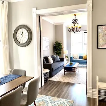 Spacious Historic Apartments In Lakeview Chicago - Walk To Wrigley, Nightlife, Shops, Hospitals Exterior photo