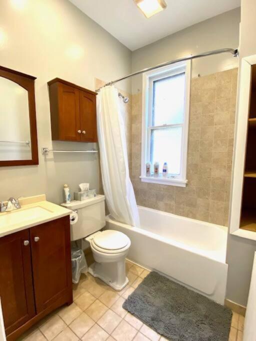 Apartamento Spacious Historic In Lakeview - Walk To Wrigley, Nightlife, Shops, Hospitals